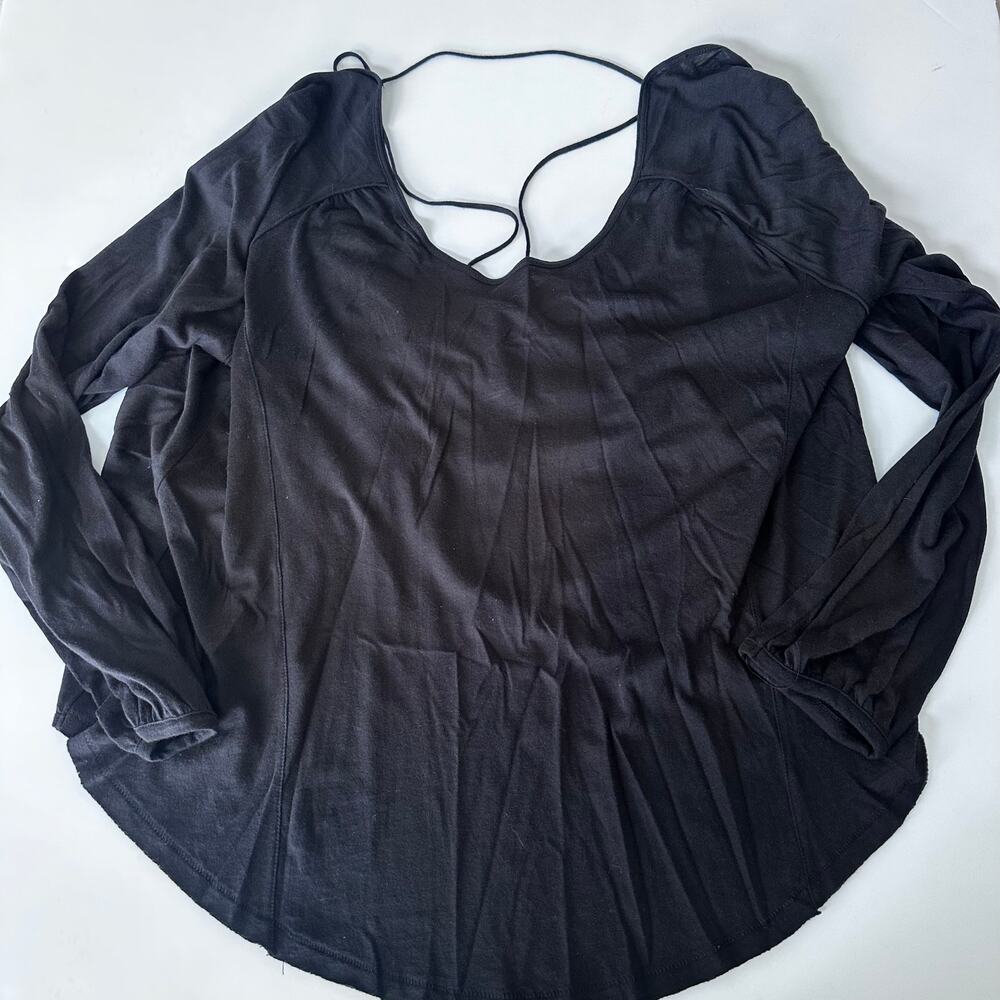 Free People  On Air Asymmetrical Back Tee - Picture 2 of 9